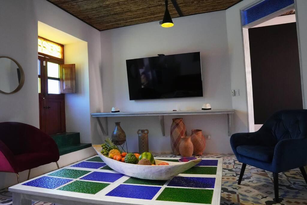 Nueva En San Antonio Cali, La Casa De Tona Villa Exterior foto