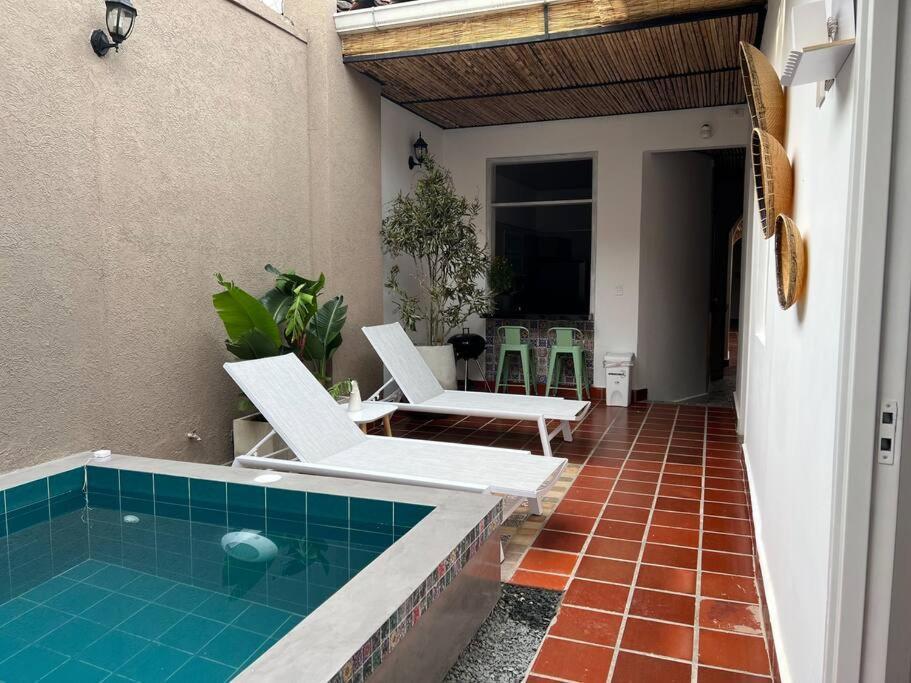 Nueva En San Antonio Cali, La Casa De Tona Villa Exterior foto